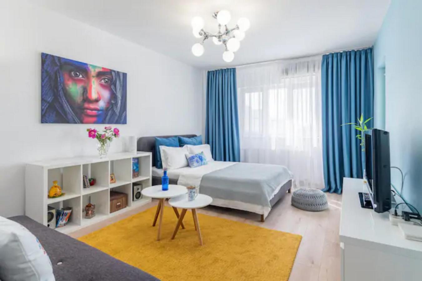 Cosy & Chic Studio Close By Victoria Square Бухарест Екстер'єр фото